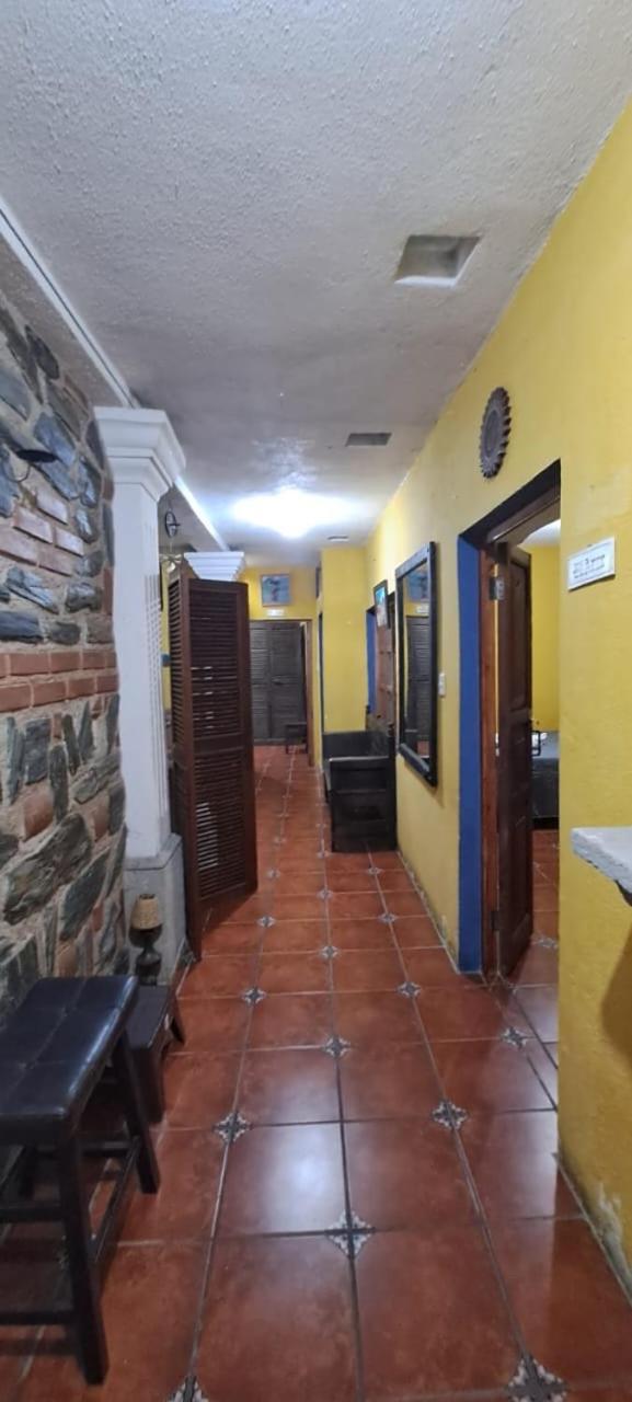 Hotel Posada Gutierrez Antigua Dış mekan fotoğraf