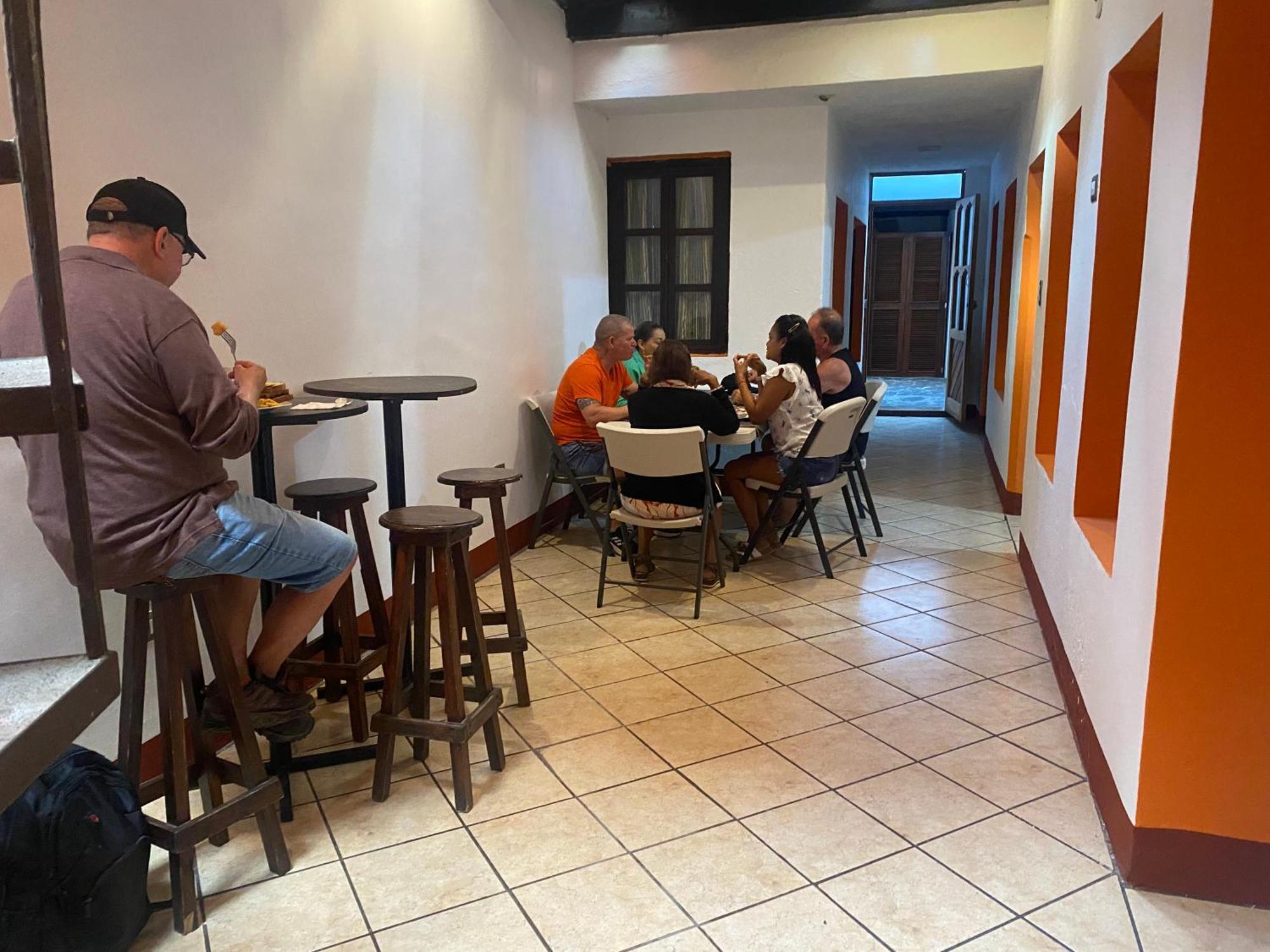 Hotel Posada Gutierrez Antigua Dış mekan fotoğraf